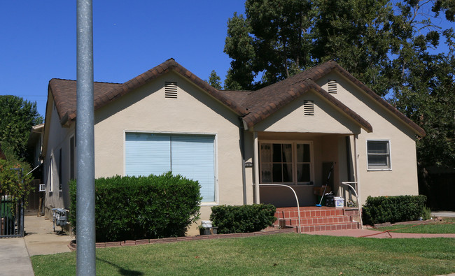 241 Watson St in Lodi, CA - Building Photo - Building Photo