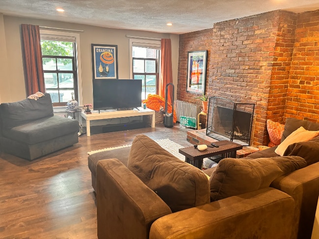 69 Gore St in Cambridge, MA - Building Photo - Building Photo