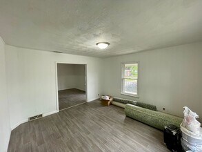 110 S Wesley St in Springfield, IL - Building Photo - Building Photo