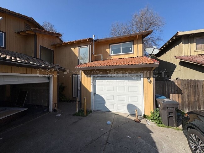 6294 Porterfield Ct in Stockton, CA - Foto de edificio - Building Photo