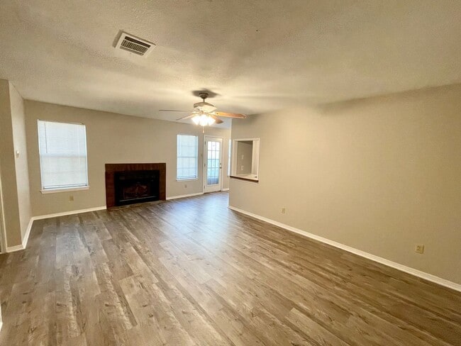 property at 3825 Kimberly Dr