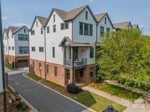 4021 Spencer Towns Ln in Charlotte, NC - Foto de edificio - Building Photo