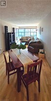 175 Hunter St E in Hamilton, ON - Building Photo