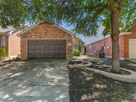 2709 Mountain Lion Dr in Fort Worth, TX - Building Photo