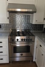 56 Seaman Rd in Jamesport, NY - Building Photo - Building Photo