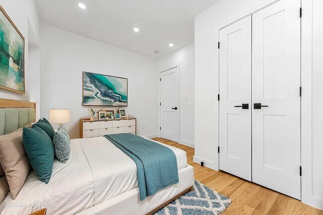 104 Bayard St in New York, NY - Building Photo - Building Photo
