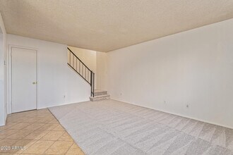 5044 N 40th Ave in Phoenix, AZ - Building Photo - Building Photo