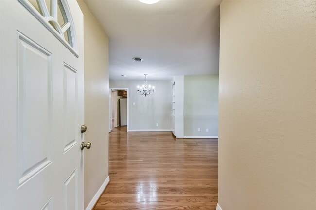 5231 Willowbend Blvd