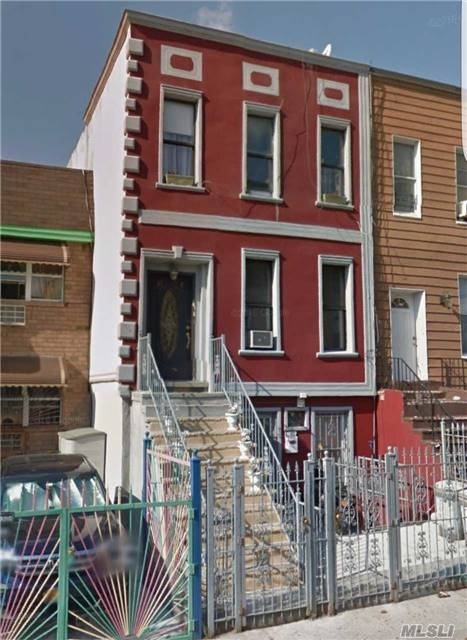 1387 Putnam Ave in Brooklyn, NY - Building Photo