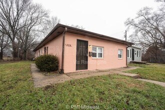 524 W 23rd St in Indianapolis, IN - Foto de edificio - Building Photo