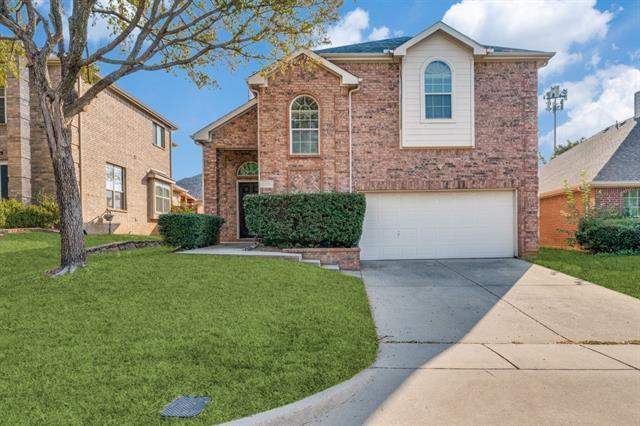 1036 Liberty Cir in Hurst, TX - Building Photo