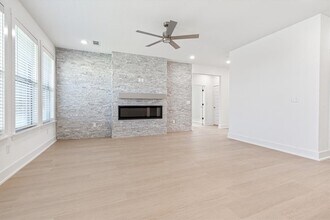 7004 SW Orange Ave in Bentonville, AR - Building Photo - Building Photo