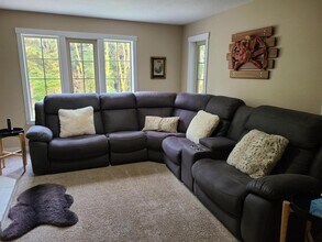 389 Yasek Loop in Toledo, OR - Building Photo - Building Photo