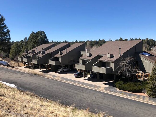 2600 Valley View Dr in Flagstaff, AZ - Building Photo - Building Photo