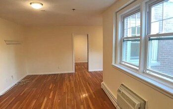 1999 Commonwealth Ave, Unit 2018-48 in Boston, MA - Building Photo - Building Photo