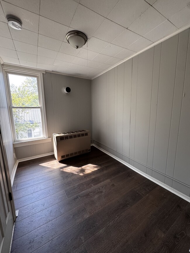 9 Watson St, Unit Apt 3 in Batavia, NY - Foto de edificio - Building Photo