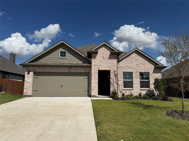 164 Trinity St in Grandview, TX - Building Photo