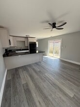 2421 Lewis Ave in Zion, IL - Building Photo - Building Photo