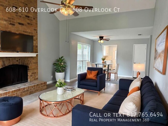 608-610 Overlook Ct