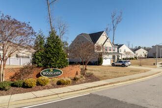 The Woodlands at Fishers Creek in Newport News, VA - Building Photo - Building Photo