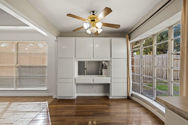 8818 Edgemoor Dr in Houston, TX - Building Photo - Building Photo
