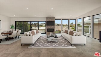 8236 Zitola Terrace in Los Angeles, CA - Building Photo