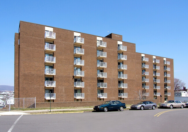 East End Towers in Wilkes-Barre, PA - Building Photo - Building Photo