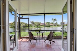 10323 Hidden Springs Ct in Boca Raton, FL - Building Photo