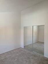 4817 San Gordiano Ave, Unit San Gordiano Ave Apt B in Santa Barbara, CA - Building Photo - Building Photo