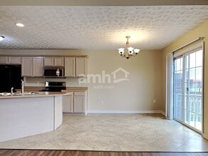 9235 Sawgrass Dr in Miamisburg, OH - Building Photo - Building Photo