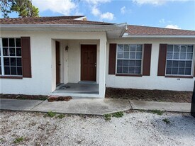 4928 Leonard Blvd S in Lehigh Acres, FL - Building Photo