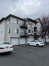 22855 E Country Vista Dr-Unit -277 in Liberty Lake, WA - Building Photo - Building Photo