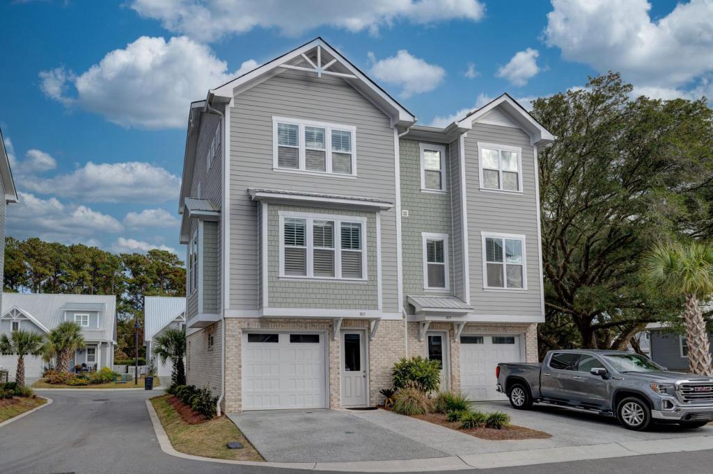 1817 Bungalow Row in Wilmington, NC - Building Photo