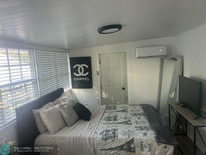 15 SE 15th St in Dania Beach, FL - Building Photo - Building Photo