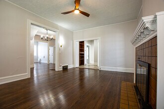 117 S 39th St, Unit A in Omaha, NE - Foto de edificio - Building Photo