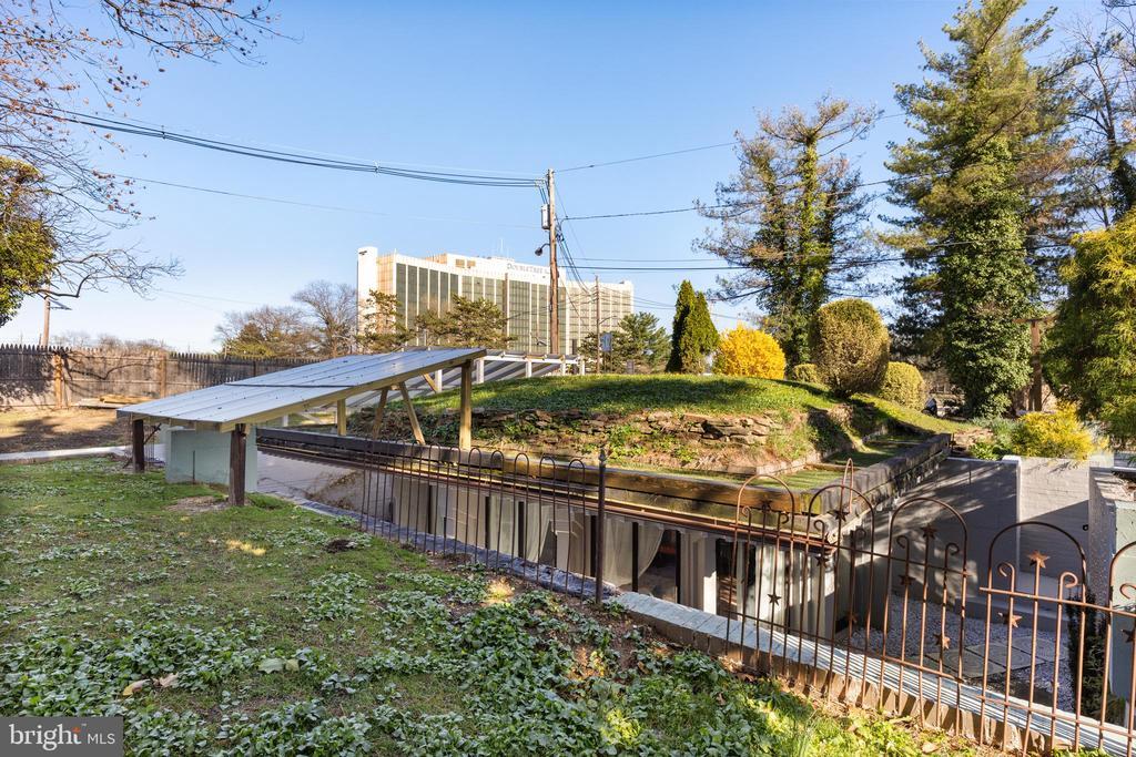 6 Dale Ave in Cherry Hill Township, NJ - Building Photo