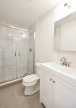 52 Clearway St in Boston, MA - Foto de edificio - Building Photo