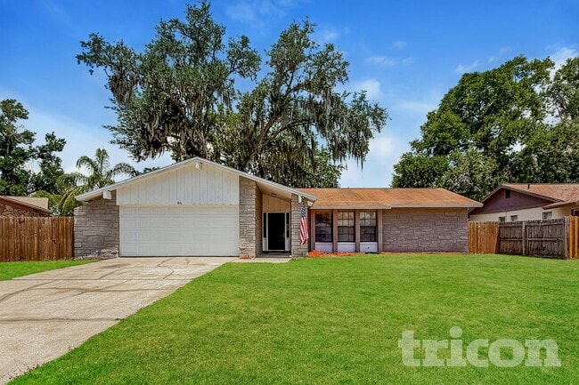 property at 816 Centerwood Ct