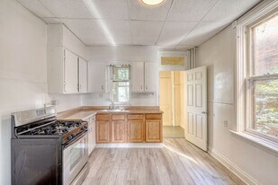 2120 Penn St in Harrisburg, PA - Building Photo