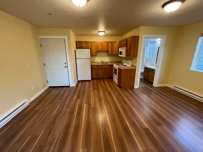 property at 1914 S 14th St W