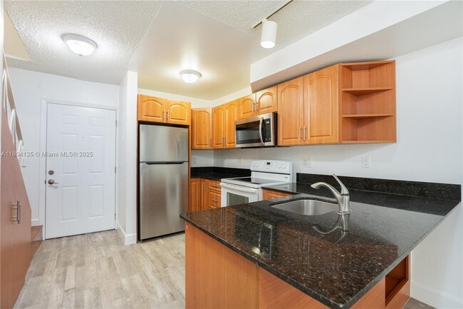 property at 3239 W Trade Ave