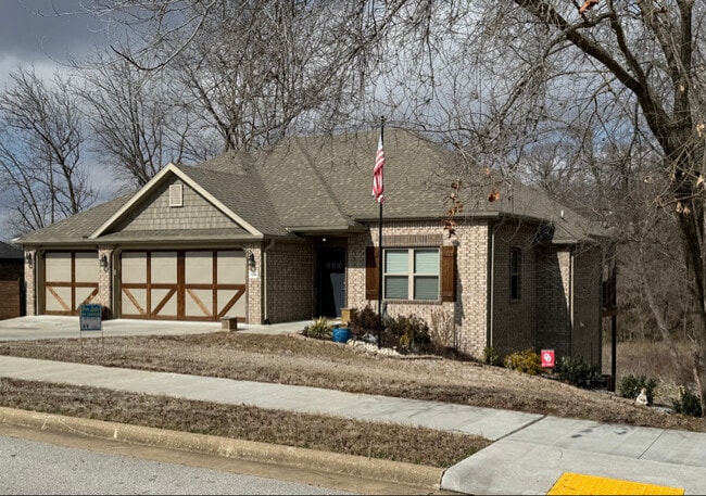 property at 3266 Springhill Ave