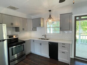 1412 Tuscarora Dr in Loveland, OH - Building Photo - Building Photo