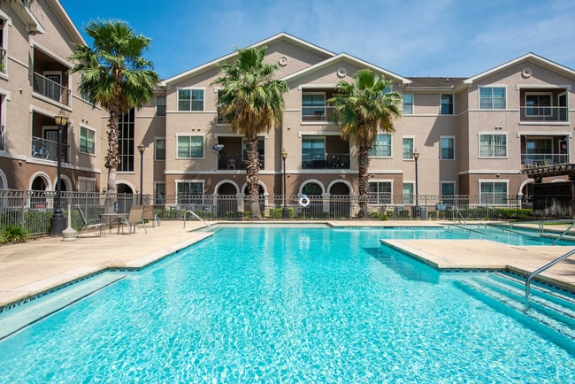 Heritage Estates in Houston, TX - Foto de edificio - Building Photo