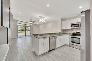 11555 Orange Blossom Ln in Boca Raton, FL - Building Photo
