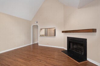3204 W End Cir, Unit 12 in Nashville, TN - Building Photo - Building Photo