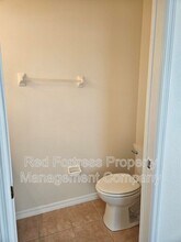 8293 Pacific Beach Dr in Ft. Myers, FL - Foto de edificio - Building Photo