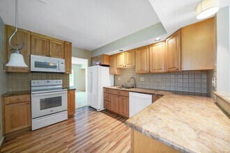 48 Elan Ln in Chesterbrook, PA - Building Photo - Building Photo