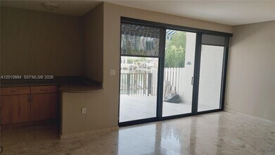 255 Poinciana Island Dr in Sunny Isles Beach, FL - Building Photo - Building Photo
