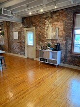 413 Locust St, Unit B in Evansville, IN - Building Photo - Building Photo